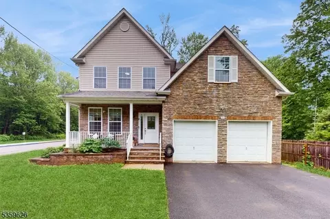 612 Magnolia Rd, North Brunswick Twp, NJ 08902
