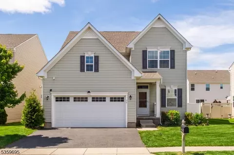 76 Trafalgar Ct, Sparta Twp, NJ 07871