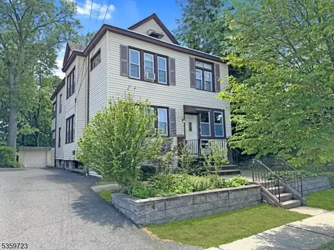 96 Florence Ave, Hawthorne, NJ 07506