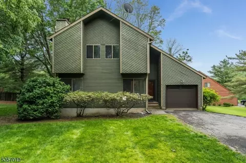 60 Dewey Ave, High Bridge, NJ 08829