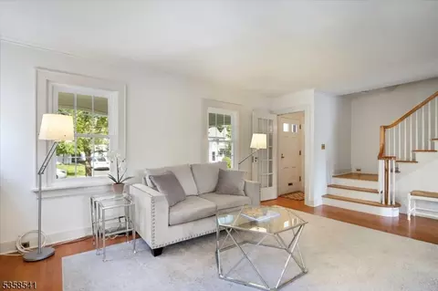 22 Bailey Rd, Millburn, NJ 07041 photo 10