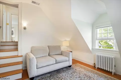 22 Bailey Rd, Millburn, NJ 07041 photo 26