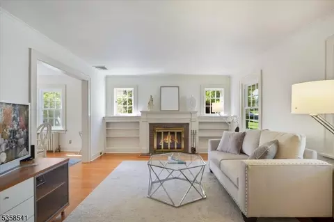 22 Bailey Rd, Millburn, NJ 07041 photo 7