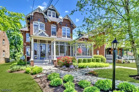 128 W High St, Somerville, NJ 08876