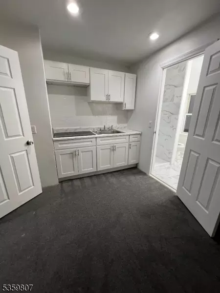 425 John St, Plainfield, NJ 07060 photo 5