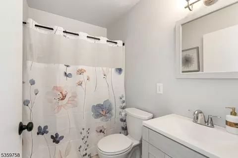 133 Wayne St, Alpha, NJ 08865 photo 16