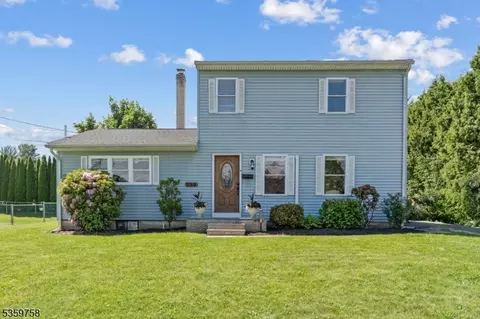 133 Wayne St, Alpha, NJ 08865