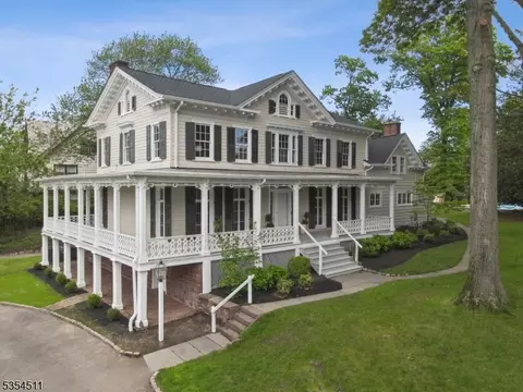 249 Valley Rd, Montclair, NJ 07042