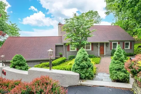 135 Alpine Trl, Sparta, NJ 07871