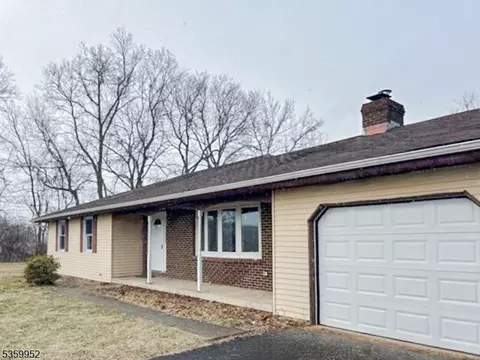 2723 River Rd, Phillipsburg, NJ 08865