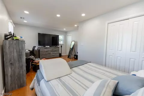 128 Jay Pl, Middlesex, NJ 08846 photo 16
