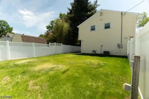 128 Jay Pl, Middlesex, NJ 08846 photo 21