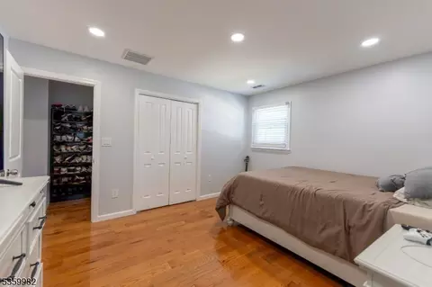 128 Jay Pl, Middlesex, NJ 08846 photo 12