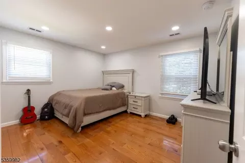 128 Jay Pl, Middlesex, NJ 08846 photo 14