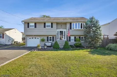 522 Hancock St, Middlesex, NJ 08846