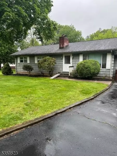 667 Foothill Rd, Bridgewater, NJ 08807