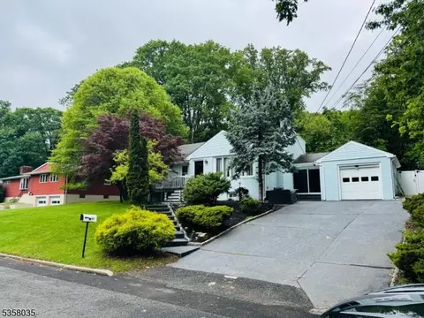 64 Dater St, North Haledon, NJ 07508