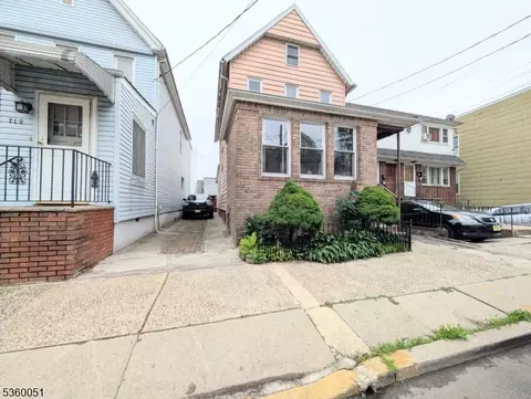 717 Warren St, Harrison, NJ 07029