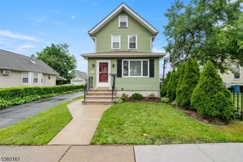 10 Byron Pl, Clifton, NJ 07011