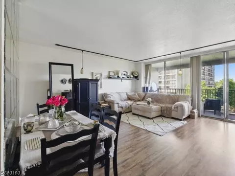 5 Horizon Rd #306, Fort Lee, NJ 07024