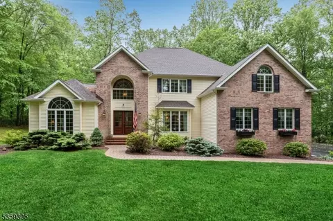 785 Backhus Estate Rd, Glen Gardner, NJ 08826