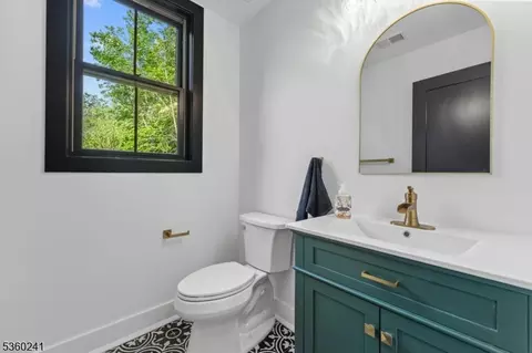 10 Wilson Ave, Wayne, NJ 07470 photo 25