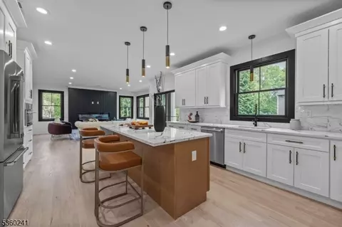 10 Wilson Ave, Wayne, NJ 07470 photo 13