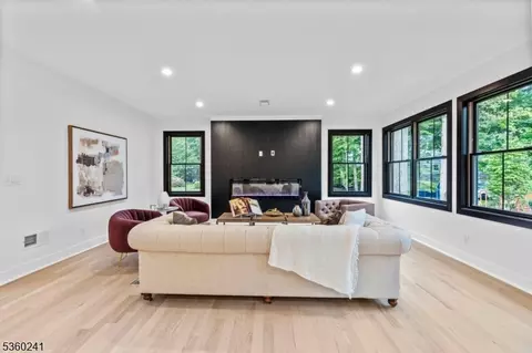 10 Wilson Ave, Wayne, NJ 07470 photo 16