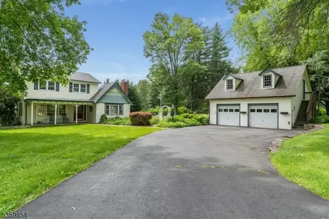 1 Orchid Pl, Lebanon, NJ 08833