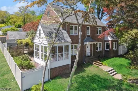 84 Sussex Ave, Morristown, NJ 07960
