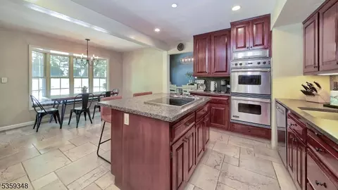 27 Bristol Pl, Wayne, NJ 07470 photo 21
