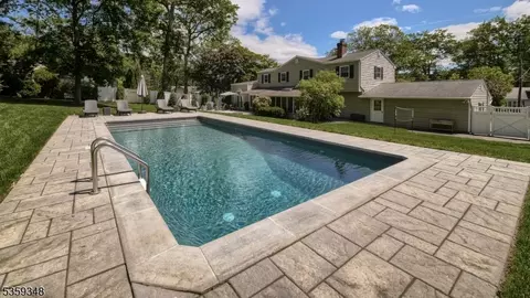 27 Bristol Pl, Wayne, NJ 07470 photo 3
