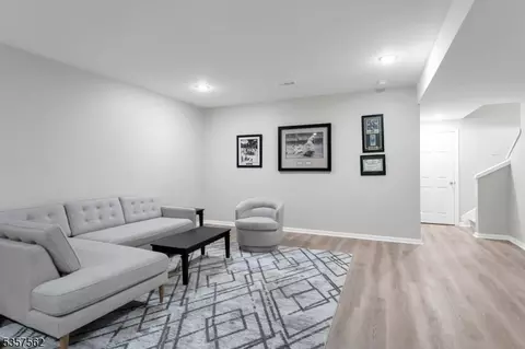 18 Brompton Pl, Randolph, NJ 07869 photo 32