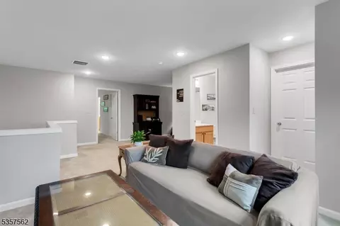 18 Brompton Pl, Randolph, NJ 07869 photo 21