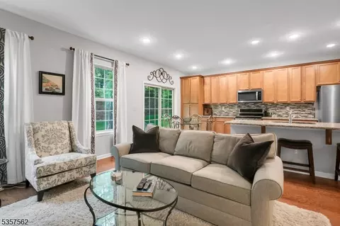 18 Brompton Pl, Randolph, NJ 07869 photo 18