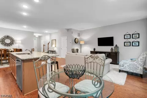 18 Brompton Pl, Randolph, NJ 07869 photo 13