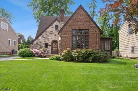 7 Webster Ave, Summit, NJ 07901