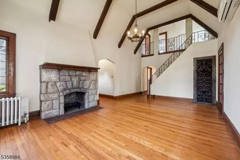 7 Webster Ave, Summit, NJ 07901 photo 2