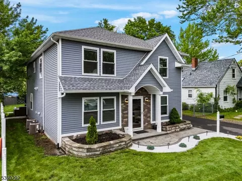 113 N Adamsville Rd, Somerville, NJ 08876