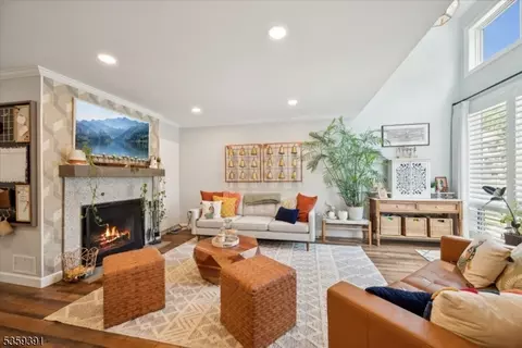 25 Franklin Ct # -8, Bernardsville, NJ 07924