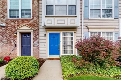 34 Howard Ct #34, Newark, NJ 07103