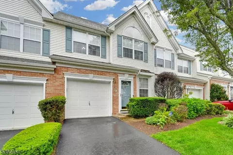 111 Cambridge Dr, Nutley, NJ 07110