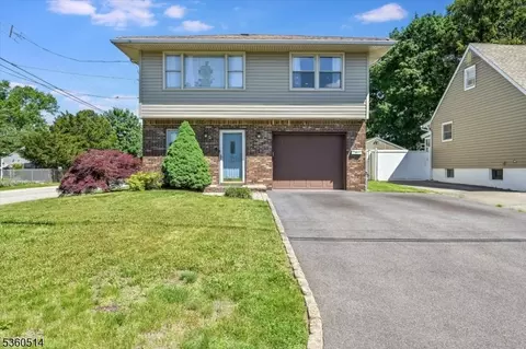 20 Park Ave, Wanaque Boro, NJ 07420