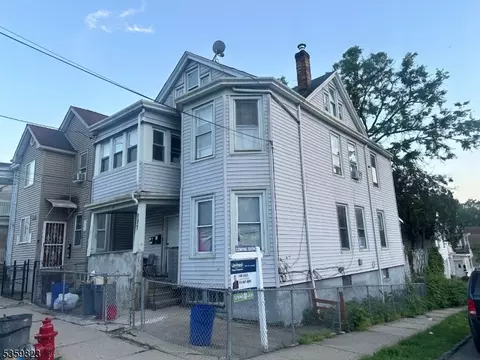 197 Temple St, Paterson, NJ 07522