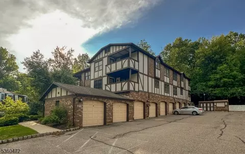 21 Heritage Dr # B, Chatham Twp, NJ 07928