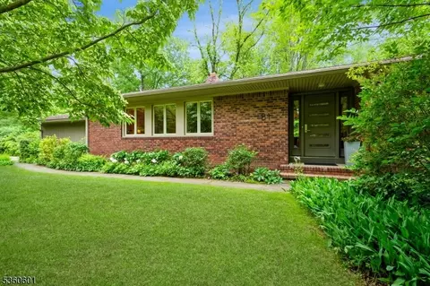 81 Coppermine Rd, Princeton, NJ 08540