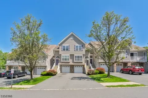 708 Wendover Ct, Randolph Twp, NJ 07869