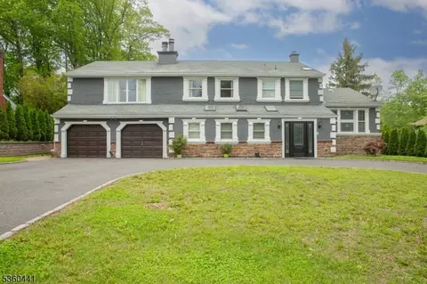 60 Queens Rd, Rockaway, NJ 07866