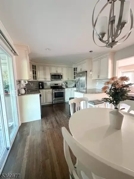 87 Richard St, Dover, NJ 07801 photo 2