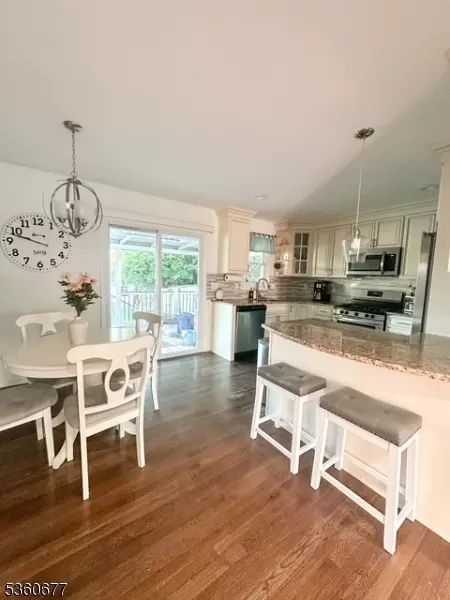 87 Richard St, Dover, NJ 07801 photo 4
